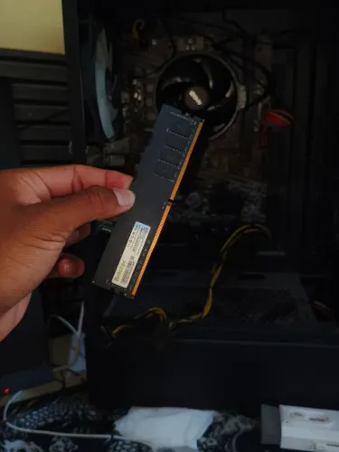 8x2 GB RAM 3200 MHZ DDR4