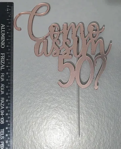 Top de bolo 50 anos Cono assim50?