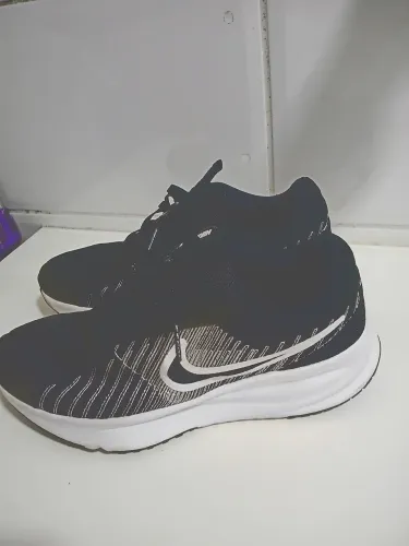 Tênis feminino