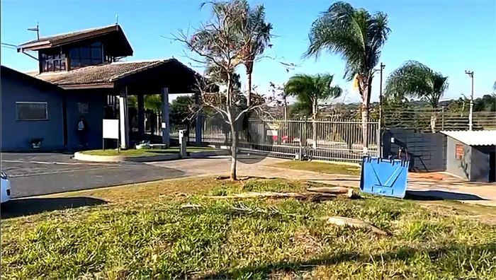 Terreno à venda no condomínio Village Araçoiaba, Araçoiaba Da Serra - SP