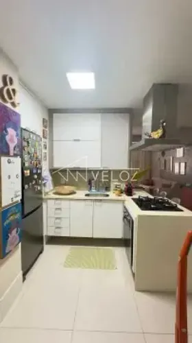 Apartamento - / Residencial / Catete
