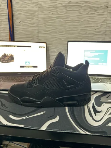Air Jordan 4 Black Cat (2020)