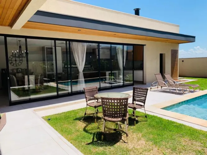 Casa ampla no Alphaville 1 | Imobiliária Rosa e Rangel
