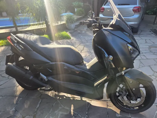 X-max