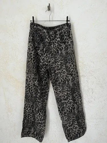 Calça Estampada Super Baggy