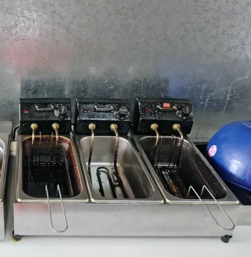 Fritadeira Elétrica Industrial 3 Cubas 220V