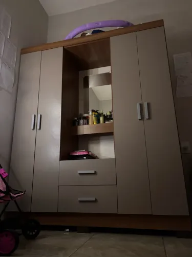 GUARDA ROUPA