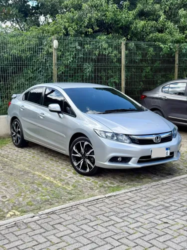 Honda Civic Sedan LXR 2.0 Flexone 16V Aut. 4P 2015