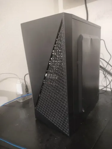 PC, processador Amd a10-5800k, 16GB RAM DDR3, SSD 480GB com placa de vídeo integrada
