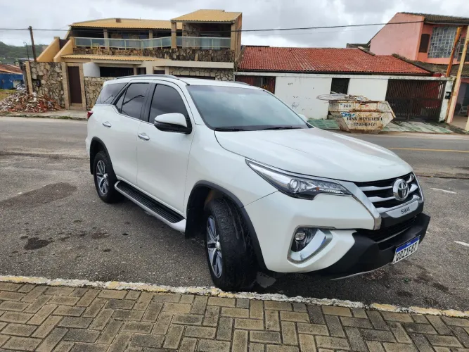 Toyota Hilux SW4 SRX 4X4 2.8 TDI 16V Dies. Aut. 2019