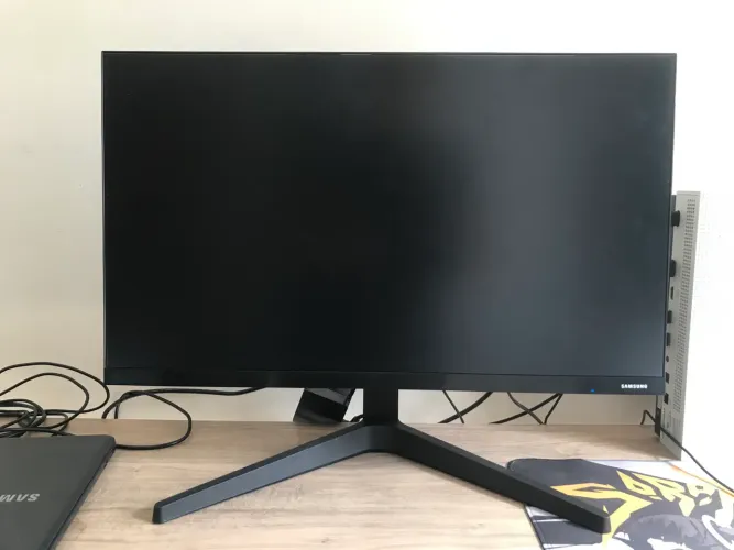 Samsung T350 - Monitor Gamer, 24", FHD, 75Hz, HDMI, VGA, Freesync, Preto