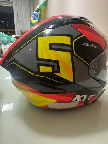 CAPACETE KYT