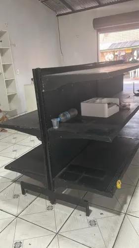 Prateleira para comércio