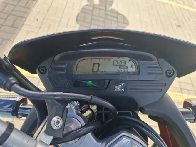 Vendo XRE 300 2013 com 3000 Km rodados apenas