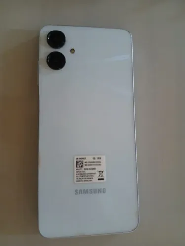 Vendo um A06 com nota