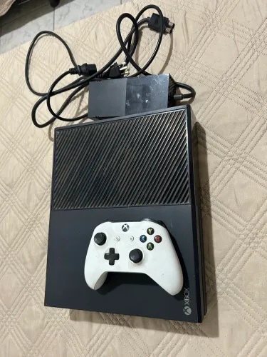 Vendo Xbox One + Controle Original Branco