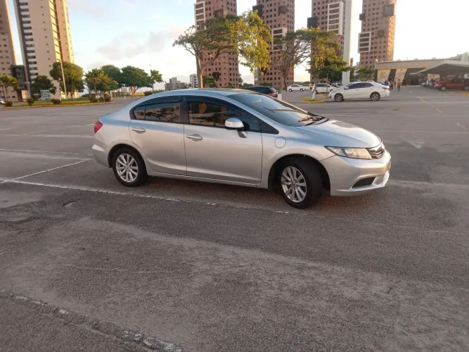 Honda Civic Sedan LXS 1.8/1.8 Flex 16V Mec. 4P 2014
