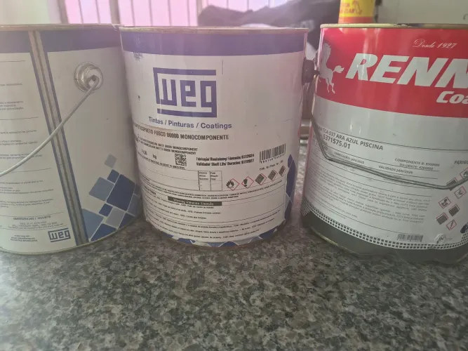 Vendo tinta esmalte sintético e pva
