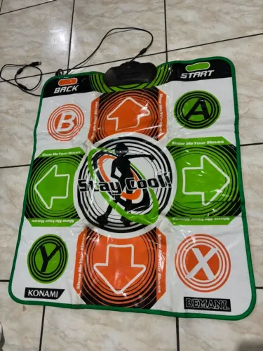 Tapete de Dança Xbox 360 Original Konami Bemani - DDR USADO