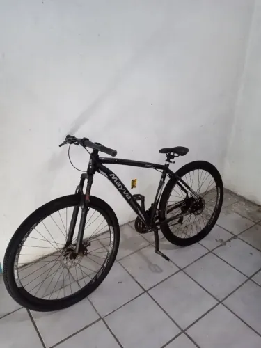 Bicicleta aro 19 mayva com 2 pneus furado e 1 aro empenado 