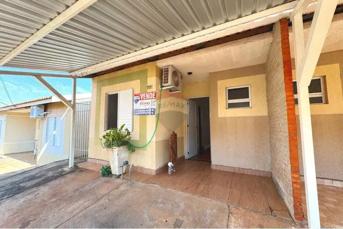 Casa à Venda com 2 Dormitórios Bairro Aeroporto, Araçatuba/SP