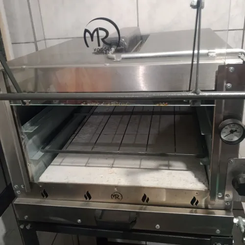 Vendo forno semi novo bem pouco usado parcelo no cartão 