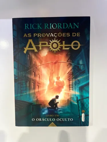 O Oráculo Oculto - Rick Riordan | Ótimo estado