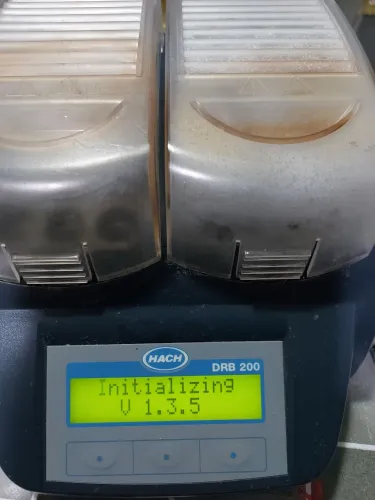 Vendo 2 reatores de digestão térmica Hach DRB 200 DESAPEGO