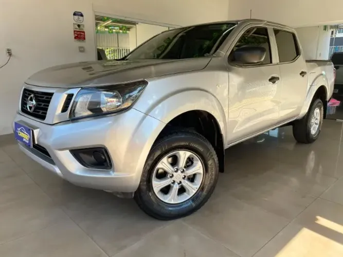 Nissan Frontier S CD 4X4 2.3 TB Diesel Mec. 2021