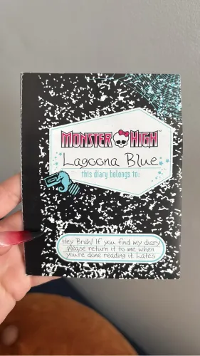 diário Lagoona Blue Creeproduction Monster high