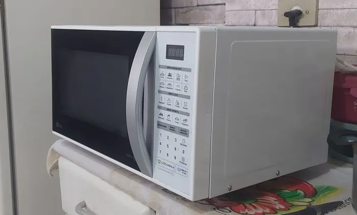 Microondas sem detalhes