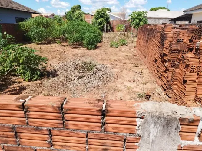 Vendo terreno 360 m2 no Jardim Universidade II - Cianorte