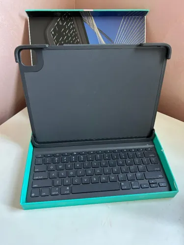 Capa teclado logitech Ipad PRO 12.9"