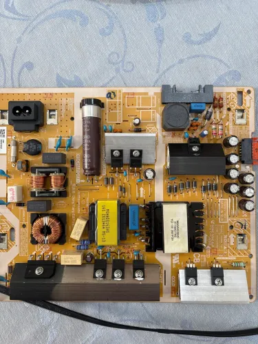 Placa da fonte Tv Samsung UN65TU8000G