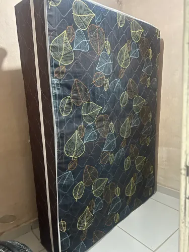 Cama box pra vender logo (não coube)