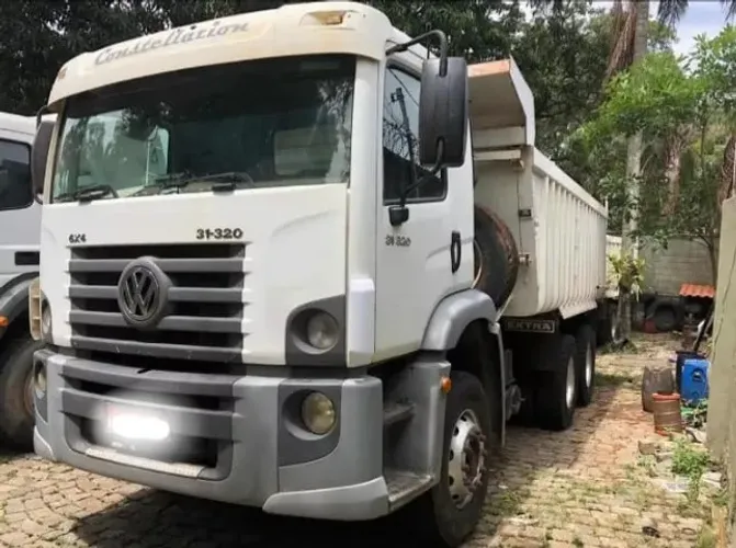 Vw 31320 (6x4) caçamba 2011