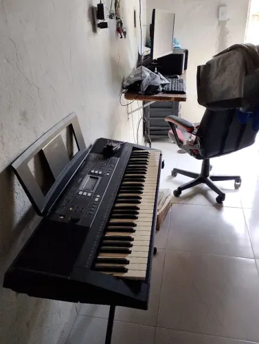 Vendo Teclado Yamaha PSR E343