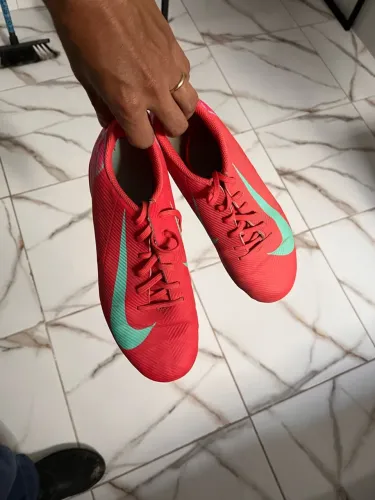 Vendo chuteira Nike