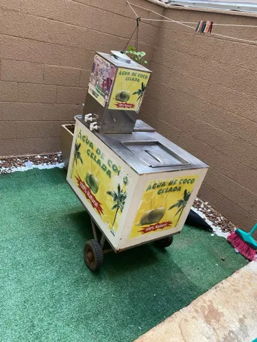 Carrinho de água de coco