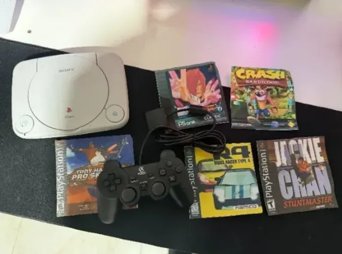 Playstation 1 com Varios Jogos