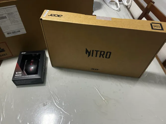 Acer Nitro V/RTX 5050 - NOVO NA CAIXA