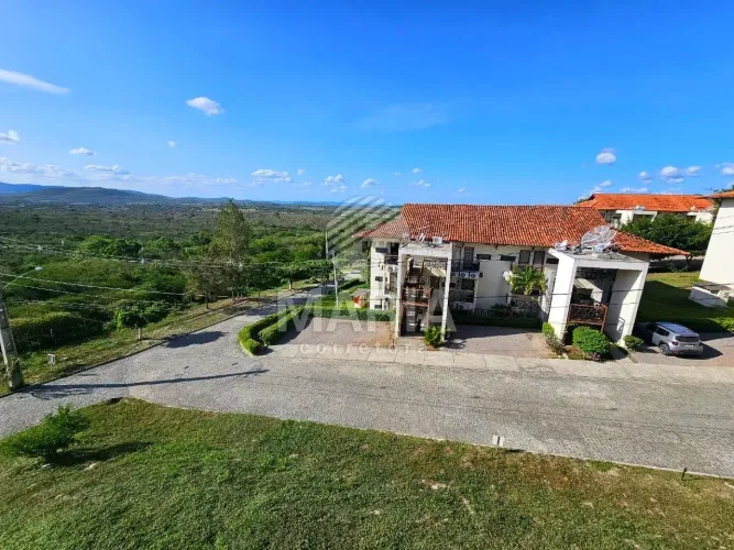 Flat no primeiro andar com 2 quartos à venda em condomínio fechado - Gravatá/PE!