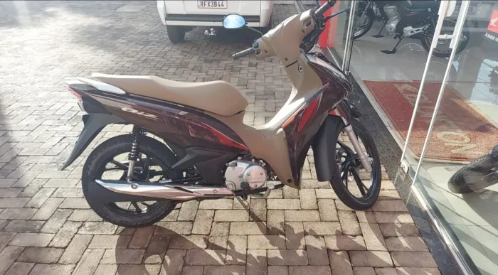 Biz 125 EX flex - edição especial cor marron
