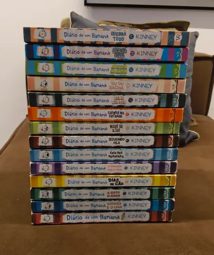 Coleção Diário de um Banana 14 volumes, capa dura