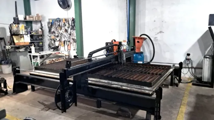 Máquina CNC corte plasma chapas e tubos e Router 3 em 1