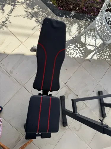 Kit para musculação. Suporte e bancos supino, anilhas e barras