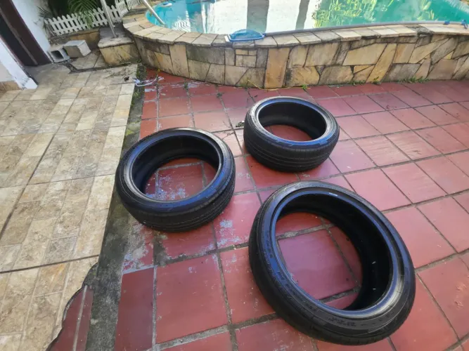 Pneus Runflat 225/45 Aro 18 Dunlop