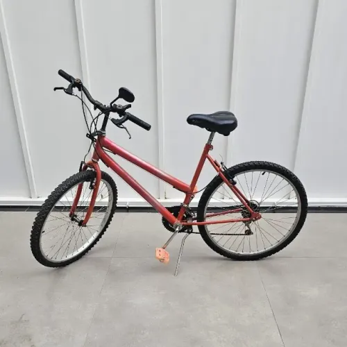 Bicicleta - Aro 26 - 18 Marchas