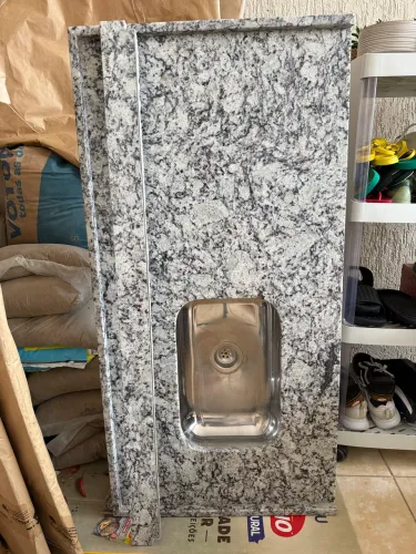 Pia de Granito com Cuba em Inox 1.20X0.60m