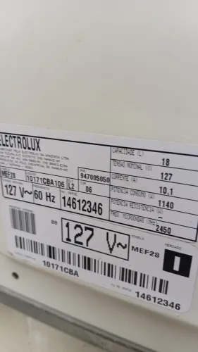 Micro-ondas Eletrolux 18 lts- 110 v.